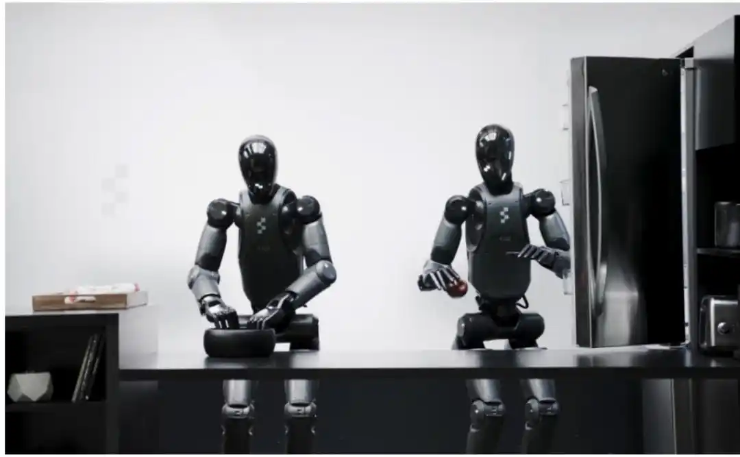 Figure AI Helix 多机协作架构